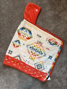 Pendleton infant hooded towel